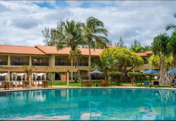 Sun City Rota Das Emocoes Camocim Exterior foto